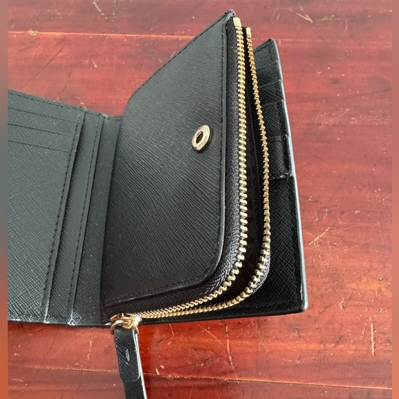 Kate Spade Bi-Fold Wallet - Picture 5 of 5